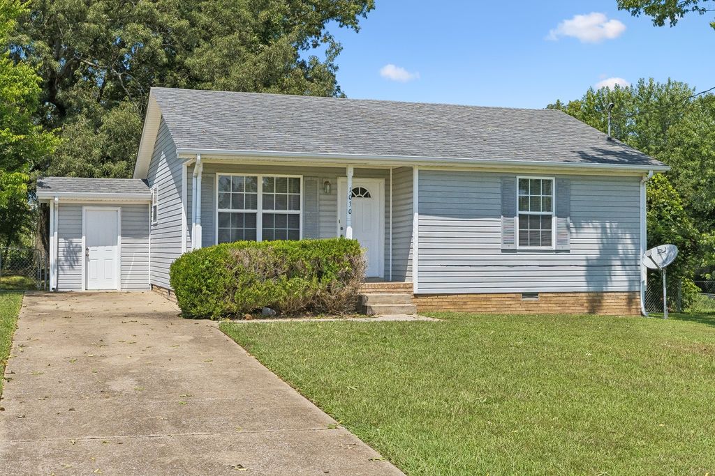 1030 Bush Ave, Oak Grove