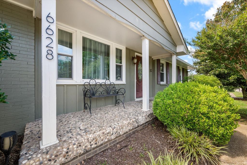 6628 Cabot Dr, Nashville