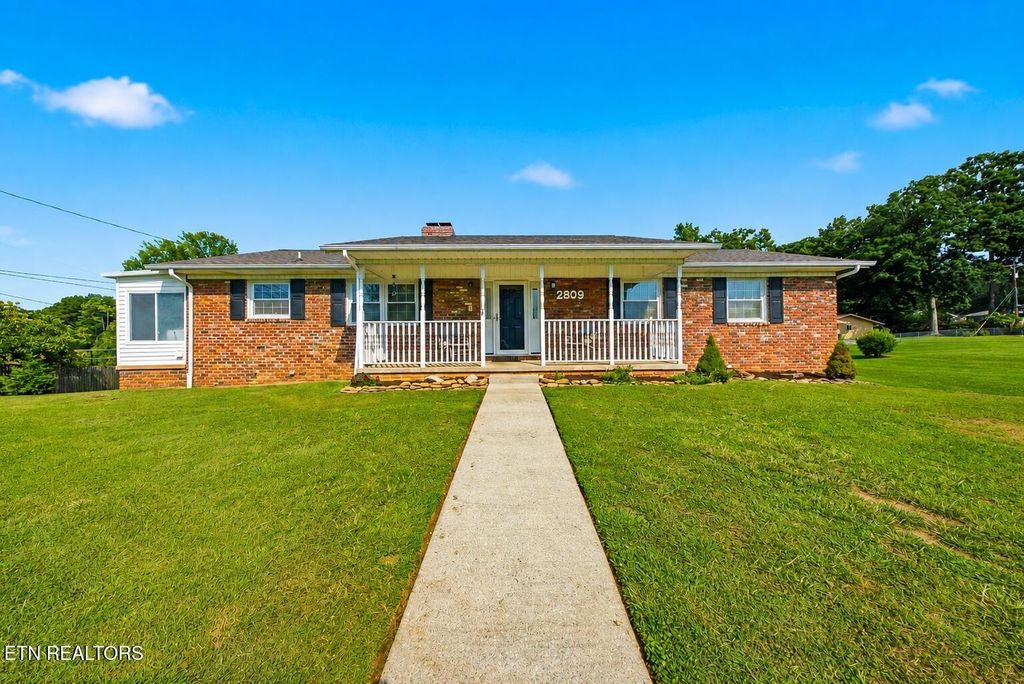 2809 Shropshire Blvd, Powell