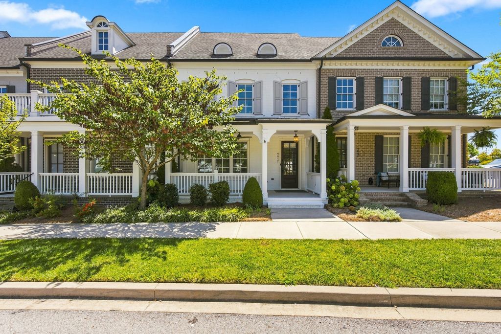 9042 Berry Farms Xing, Franklin