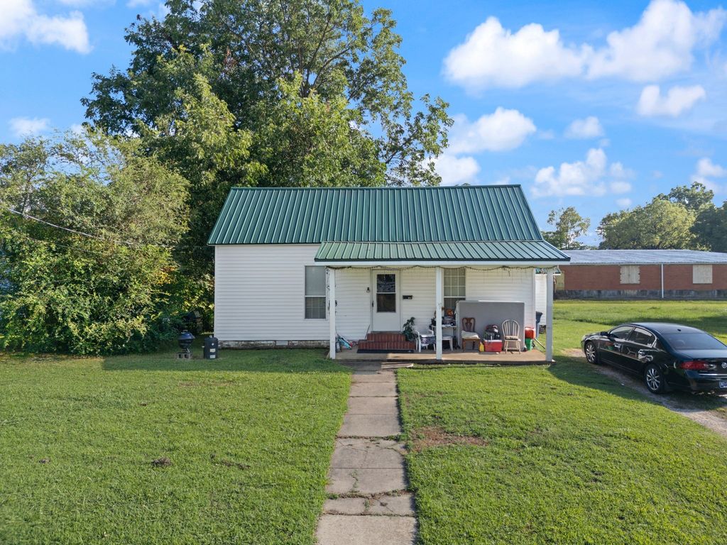 122 Church St, Martin