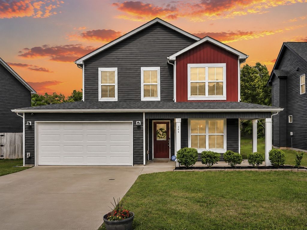 246 Stone Bluff Way, Clarksville