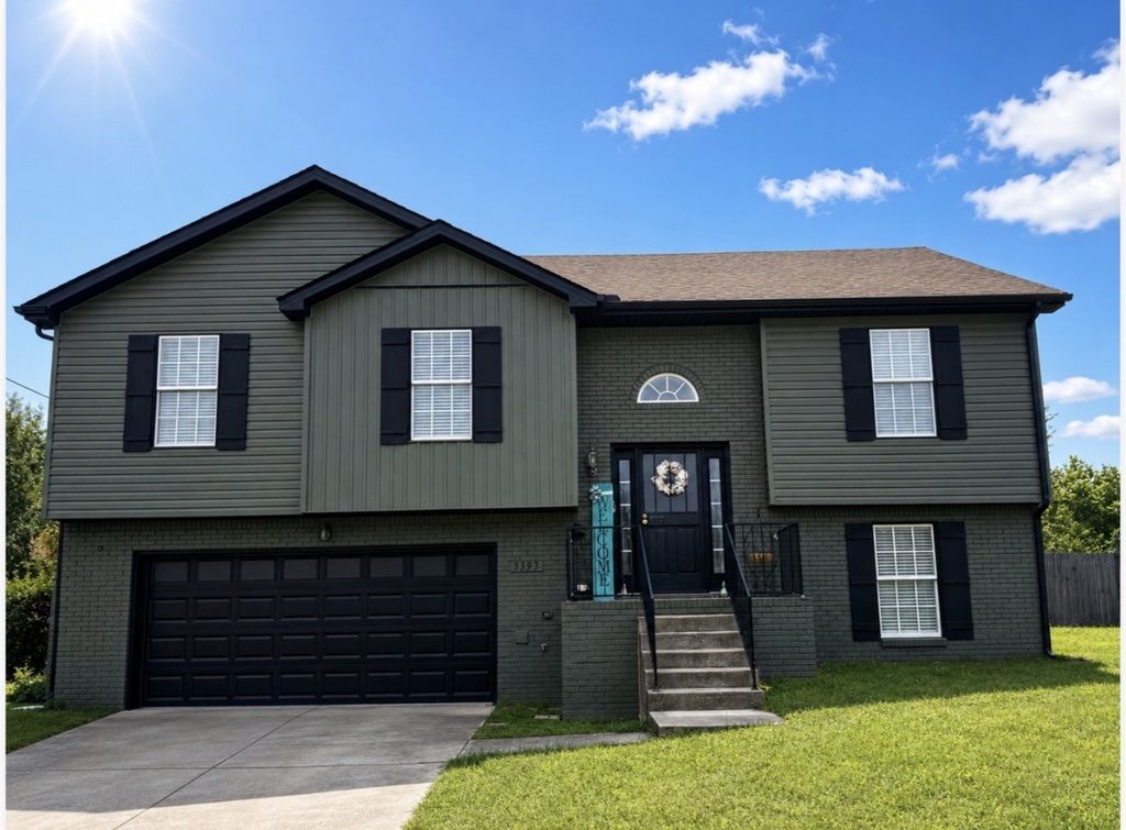 3393 Dresden Way, Clarksville
