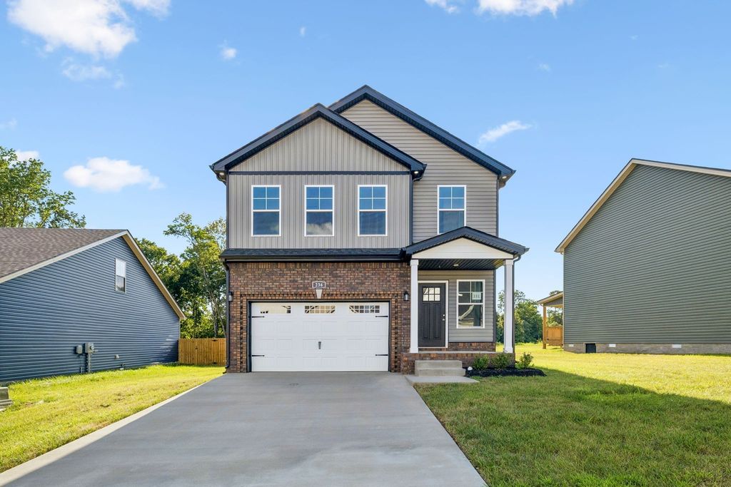 236 Billy Goat Ct, Clarksville