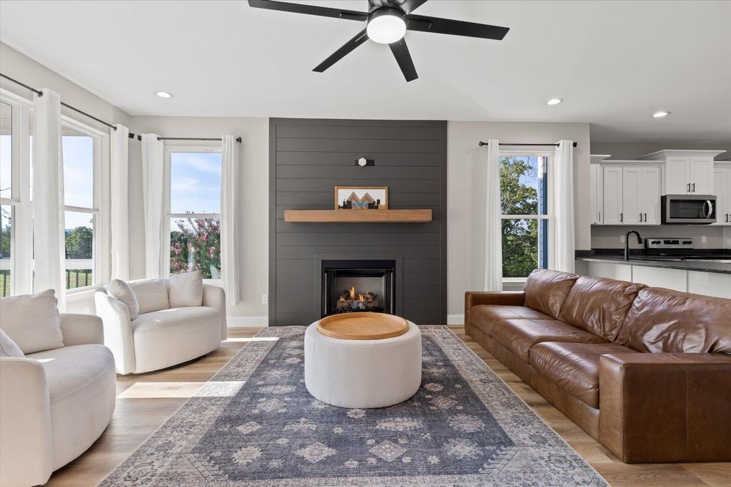 3367 Northrop Street, Lupton City