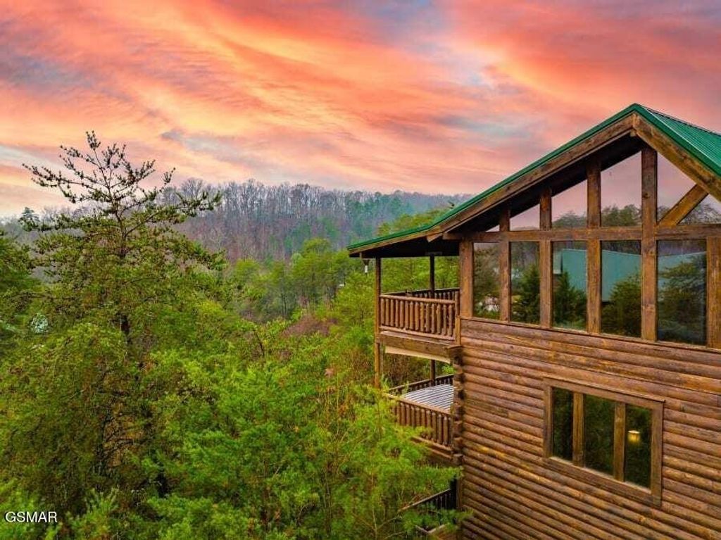 1409 Zachary Thomas Lane, Sevierville