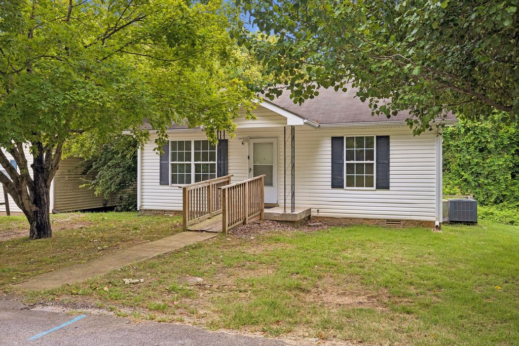 403 Martin St, Clarksville