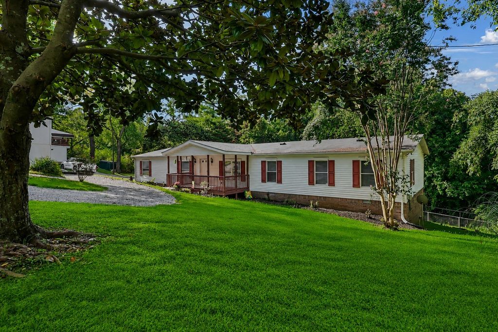 30 Barker St, Clarksville