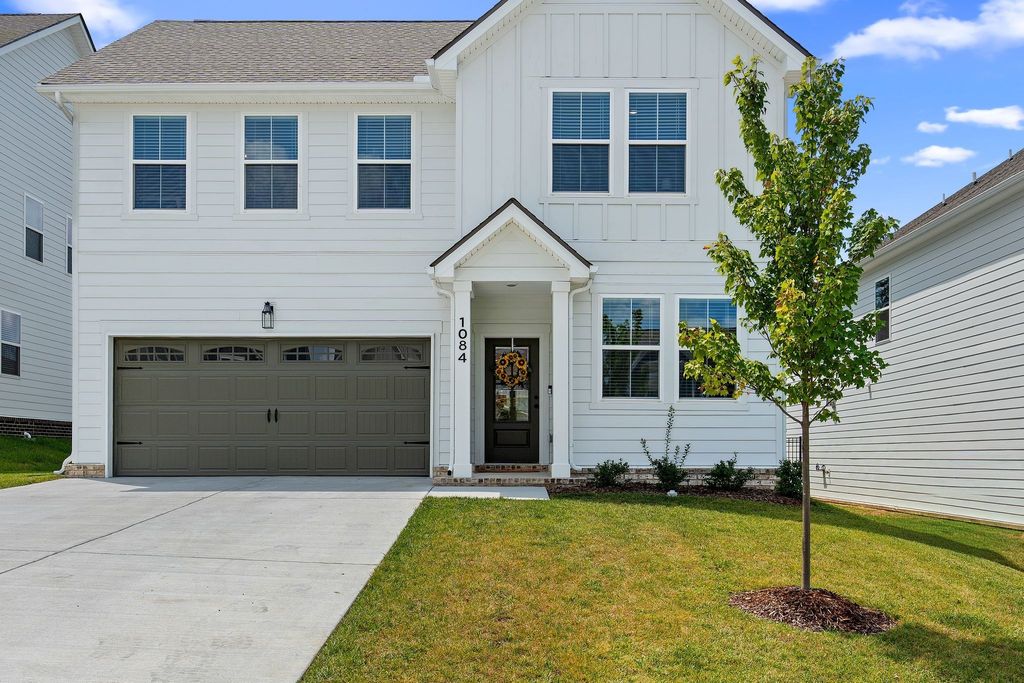 1084 Large Poppy Dr, La Vergne