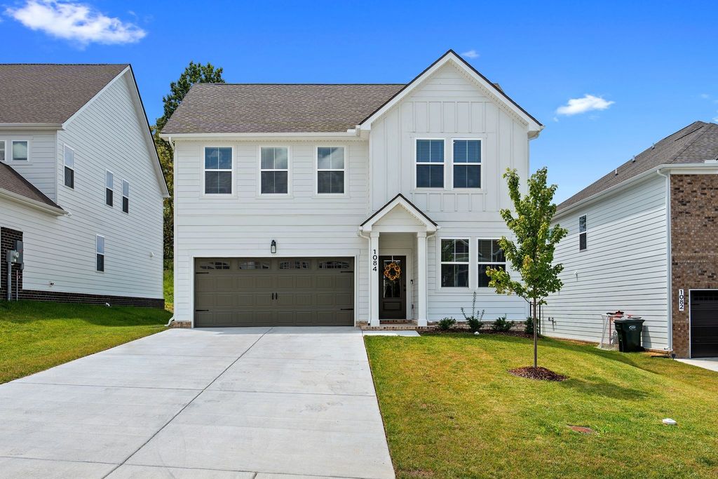 1084 Large Poppy Dr, La Vergne