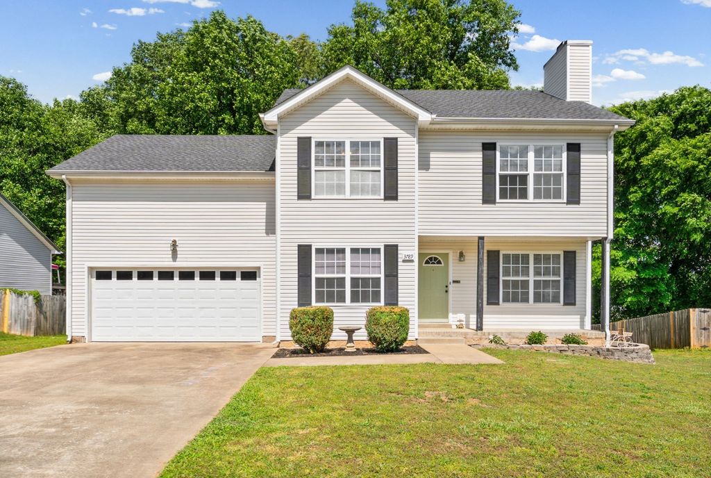 3789 Mcallister Dr, Clarksville