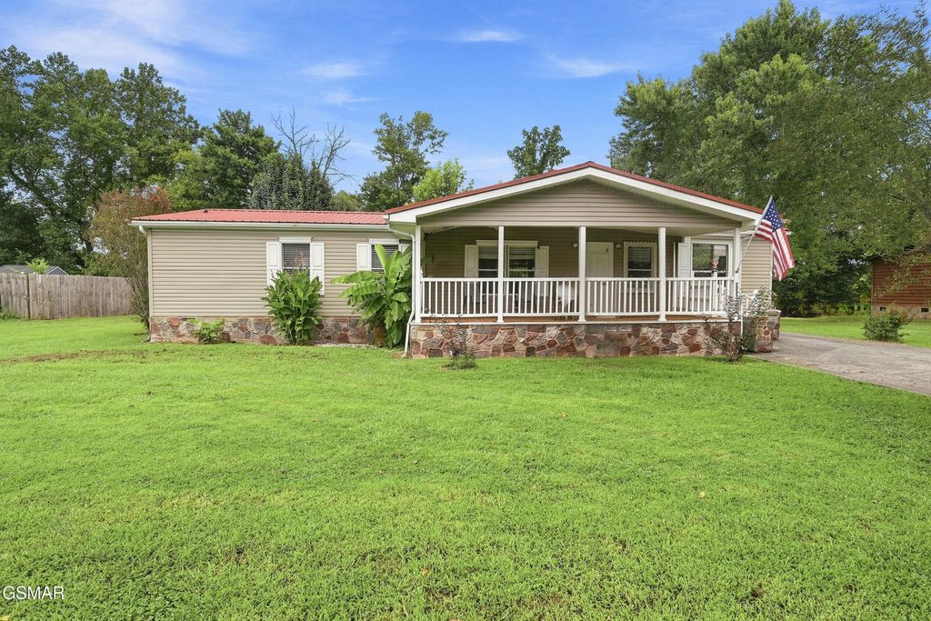 2025 River Meadows Drive, Sevierville