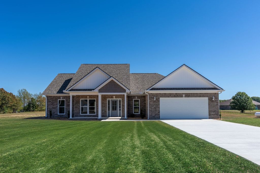 103 Blaine Ln, Summertown