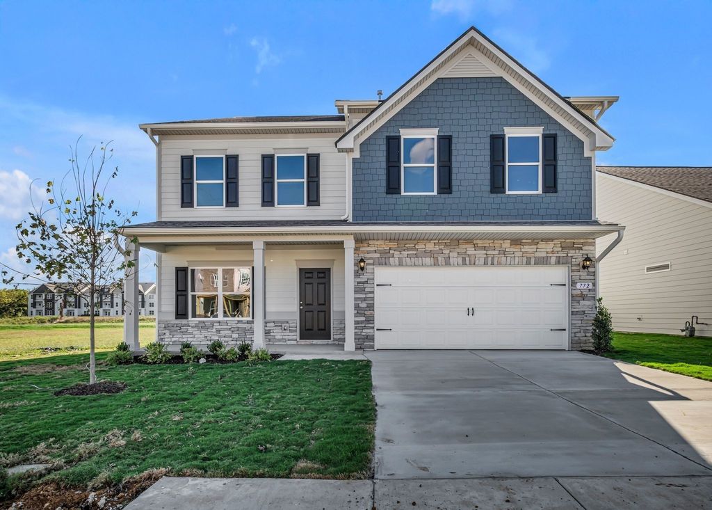 513 Charing Cross Dr, Lebanon
