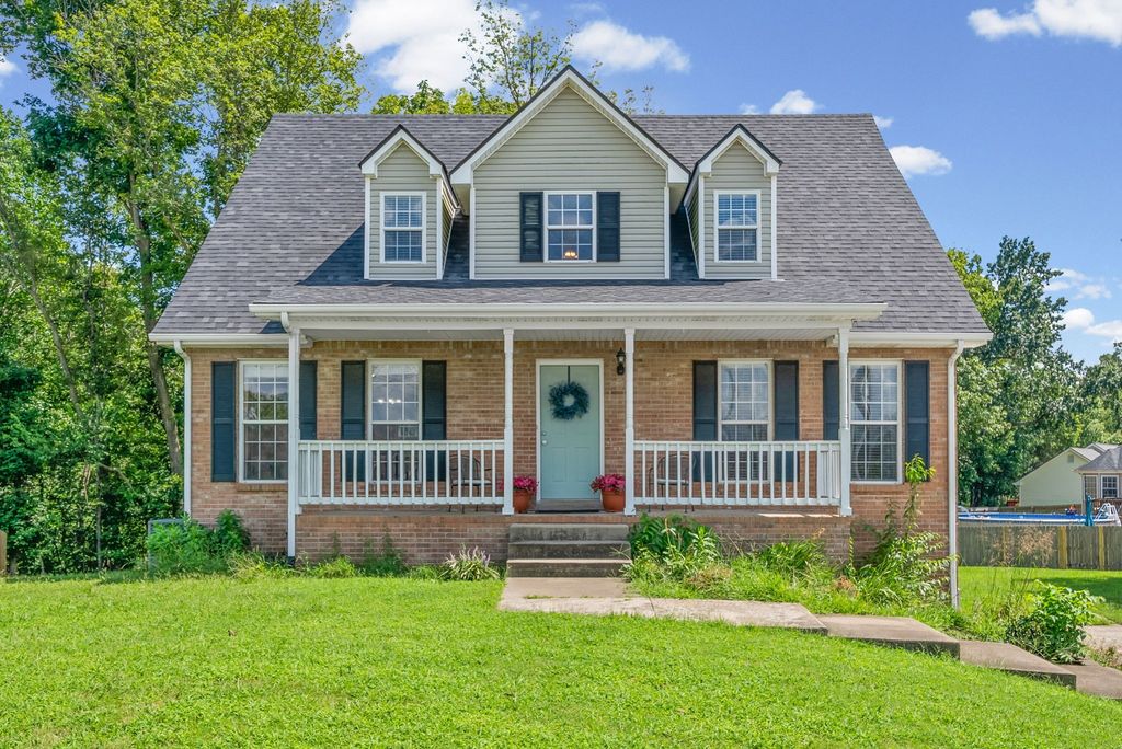 3174 Crosswind Ct, Clarksville