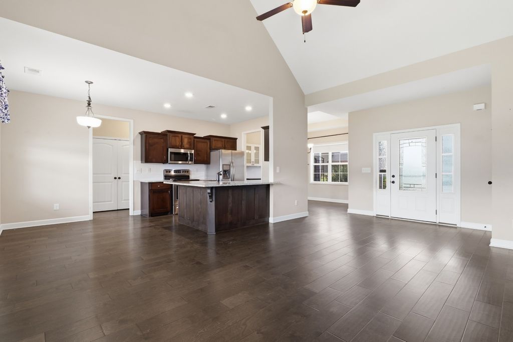 307 Bountiful Dr N, Smyrna
