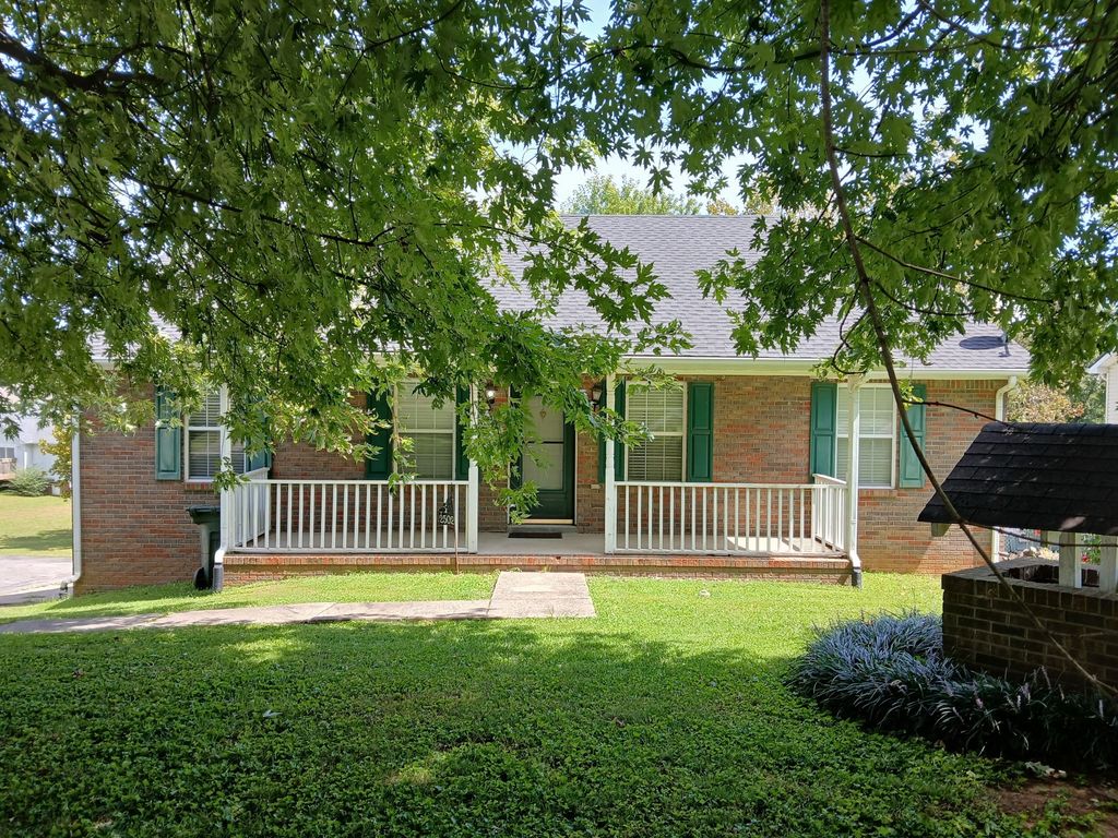 2502 17th Ave E, Springfield