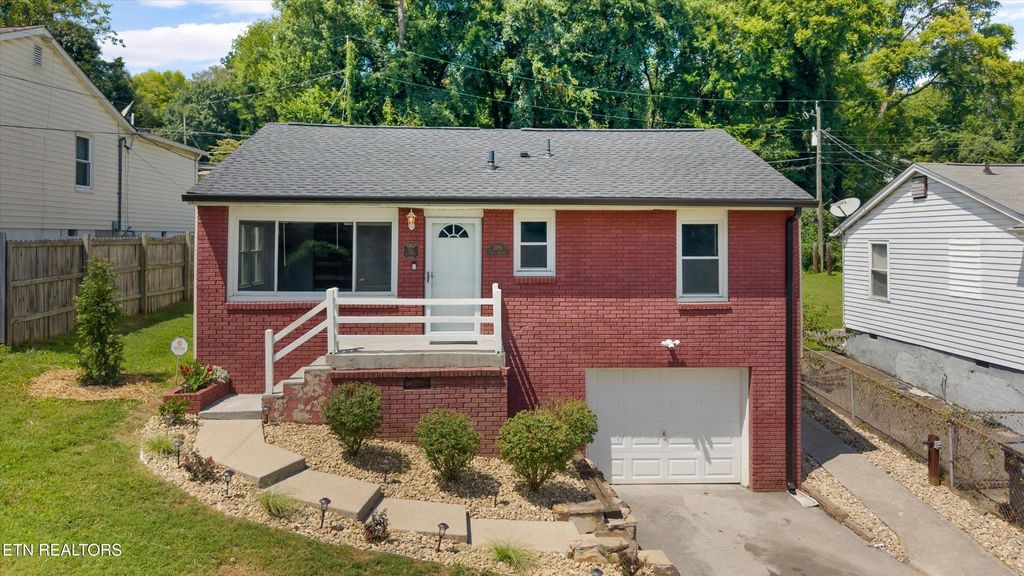 2951 Cecil Ave, Knoxville