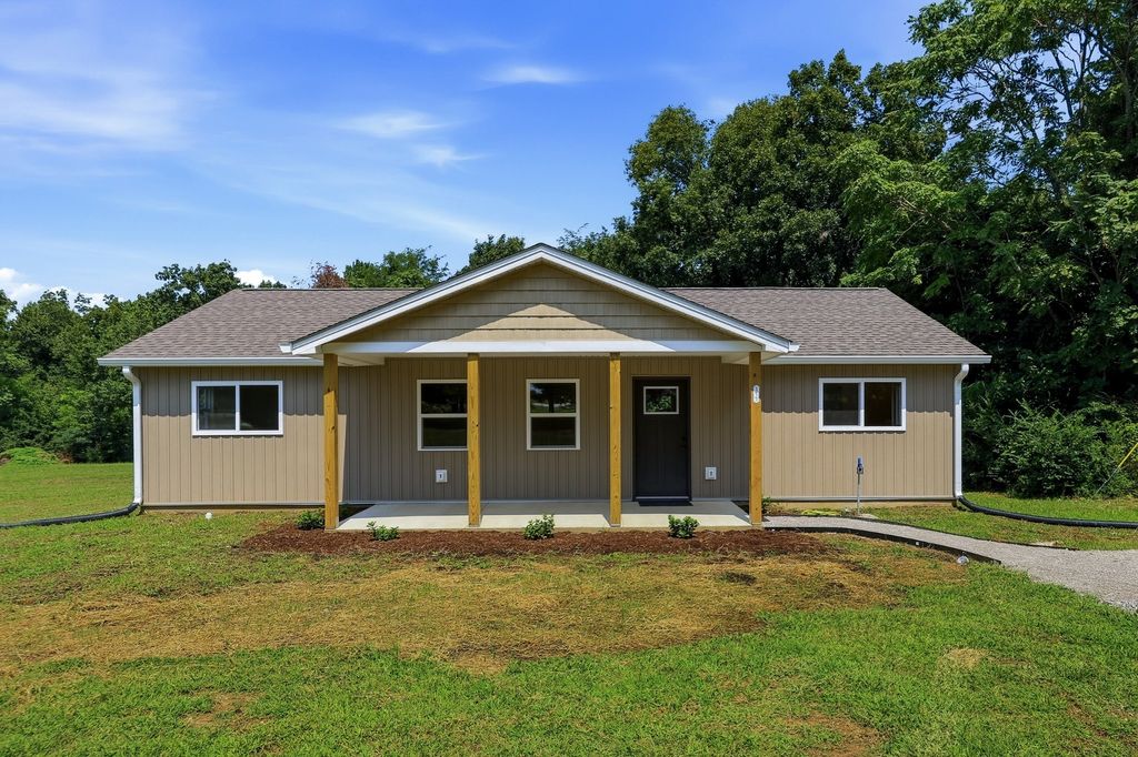 111 Tom Smith Ln, Livingston