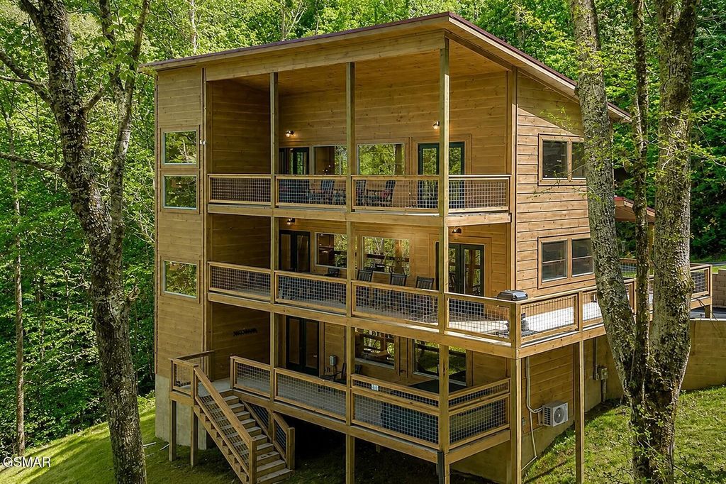 2252 Misty Shadows Drive, Sevierville