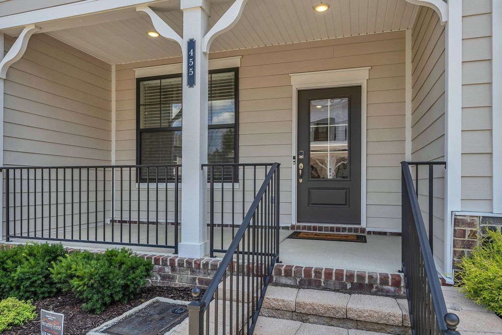455 Portsdale Dr, Brentwood