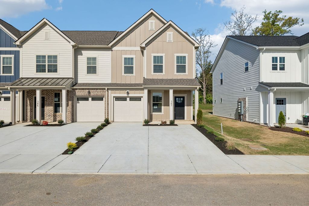 357 Carver Connection, Lebanon