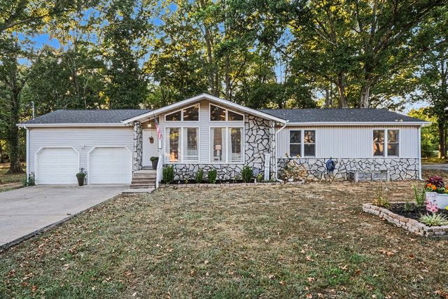 104 Ligon Dr, Shelbyville