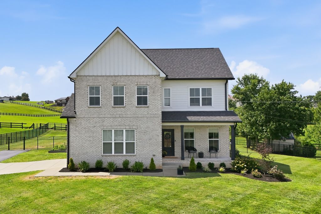 1412 Barrett Dr, Mount Juliet