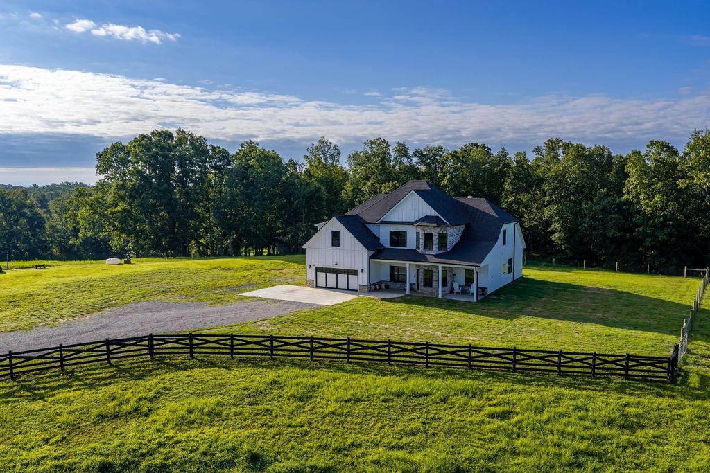 3393 Slayden Marion Rd, Cumberland Furnace