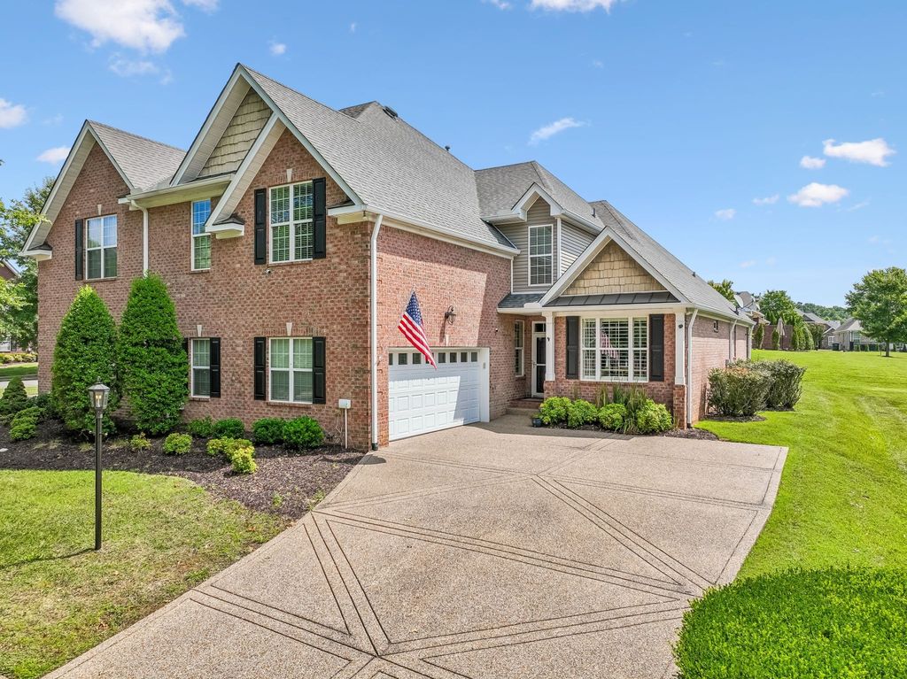 1219 Chickadee Cir, Hermitage