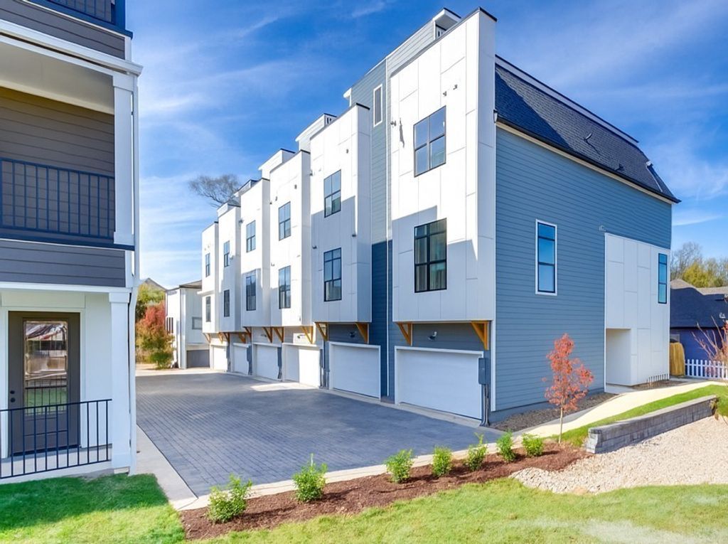 110 Myrtle St Unit D, Nashville
