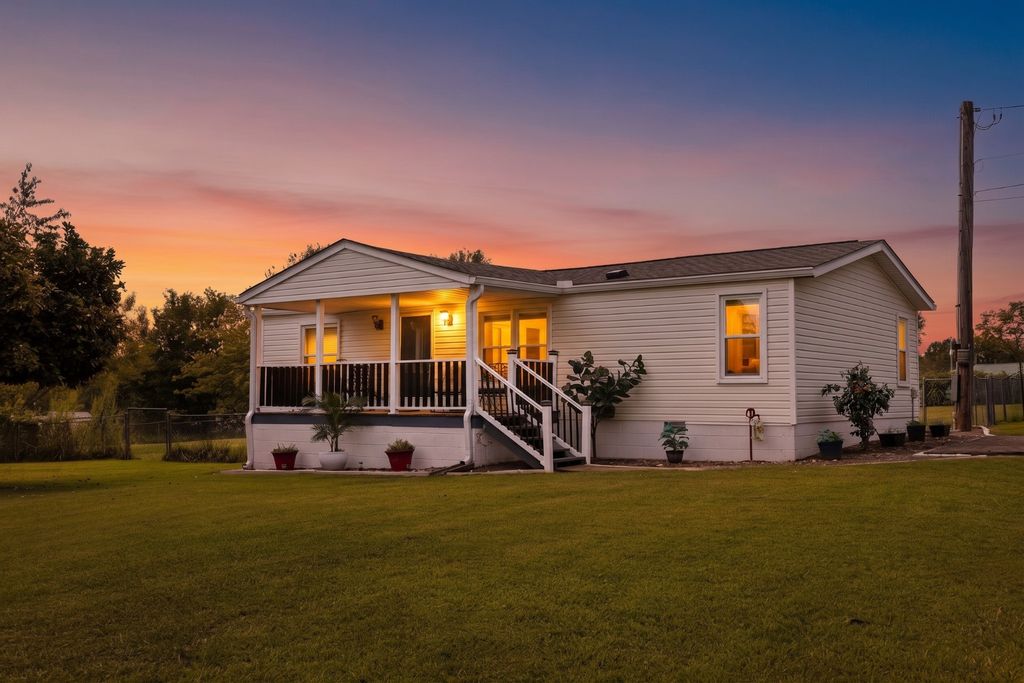 4076 Blake Ln, White House