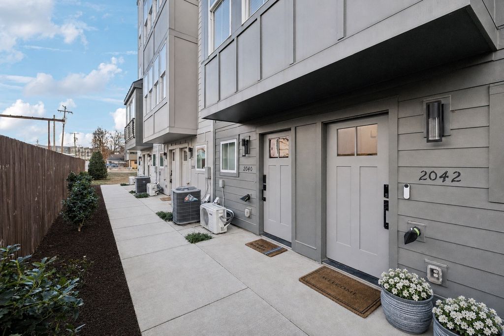 2042 Edison Park Ln, Nashville