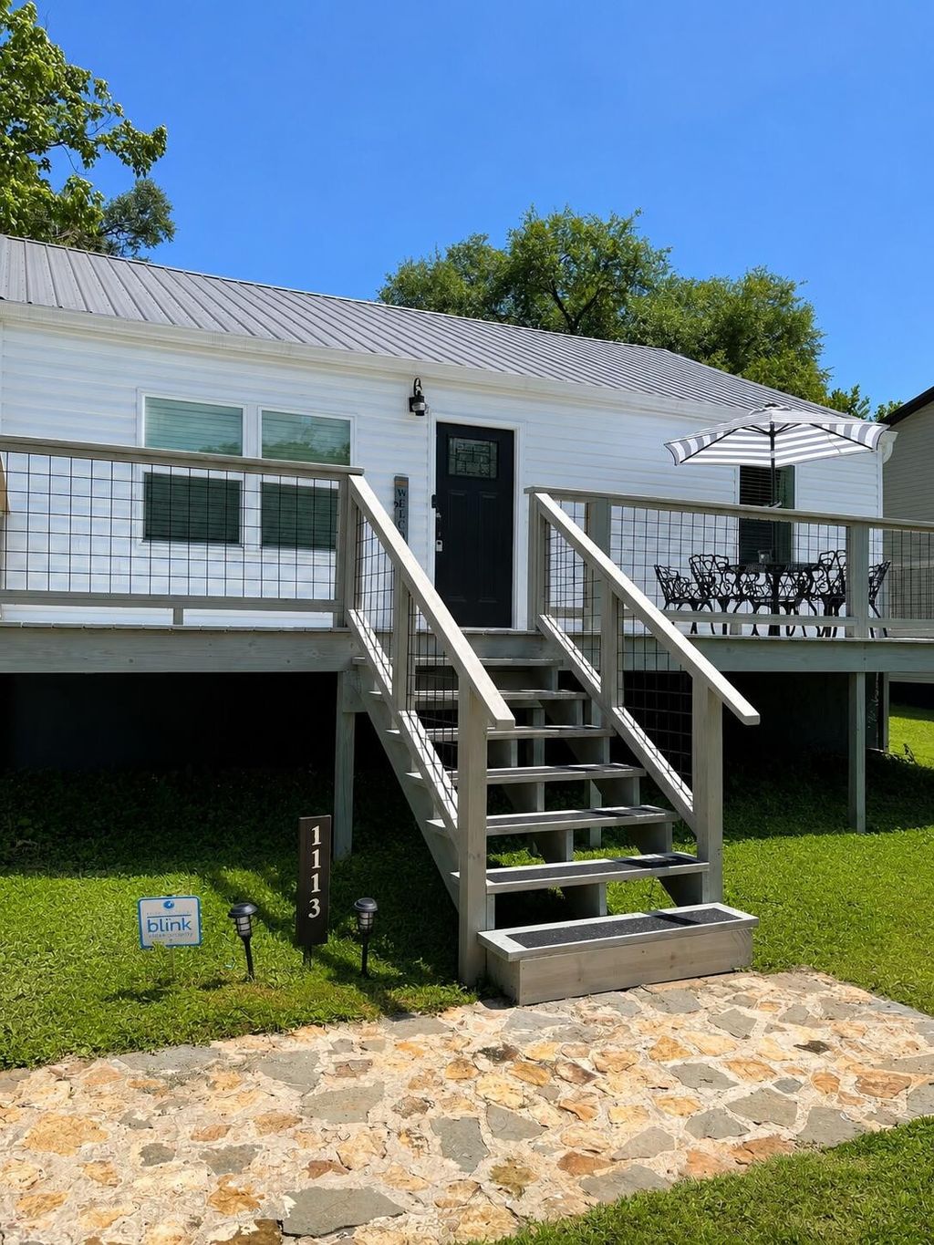 1113 Jones Street, Athens