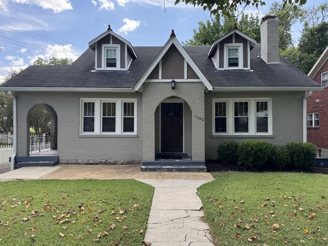 1300 Greenwood Ave, Nashville