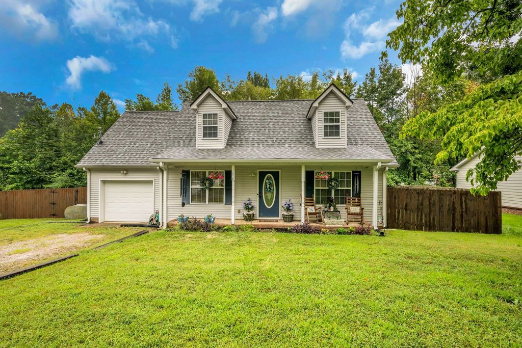 126 Silver Leaf Cir, Dickson