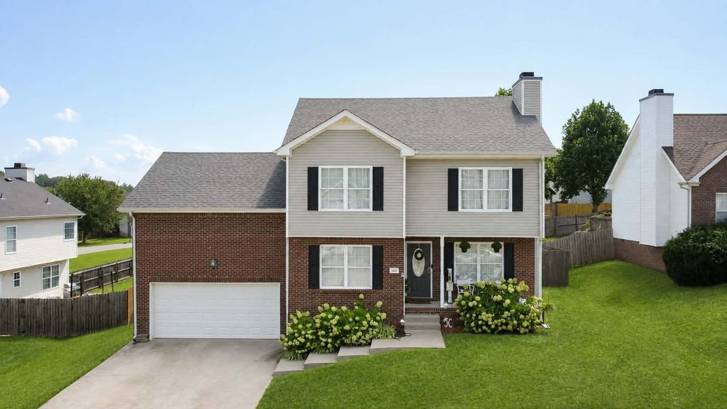 3167 Cross Ridge Dr, Clarksville