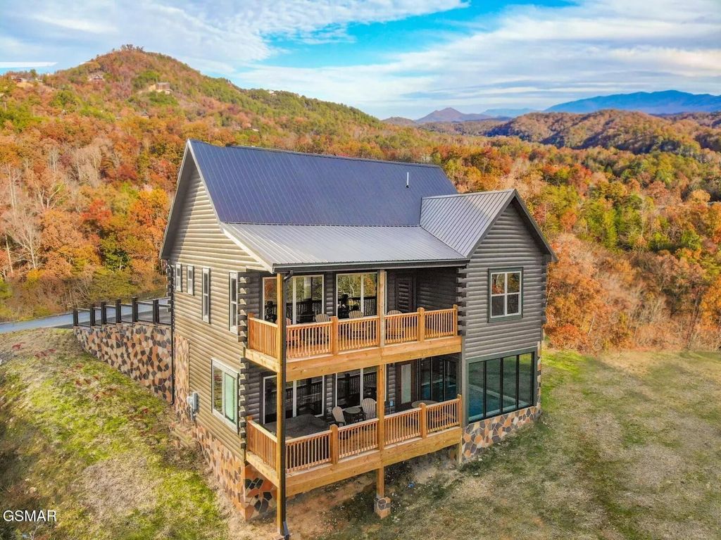 1740 Angela Starr Street, Sevierville