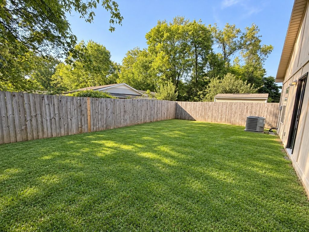 110 Edmondson Ferry Rd, Clarksville