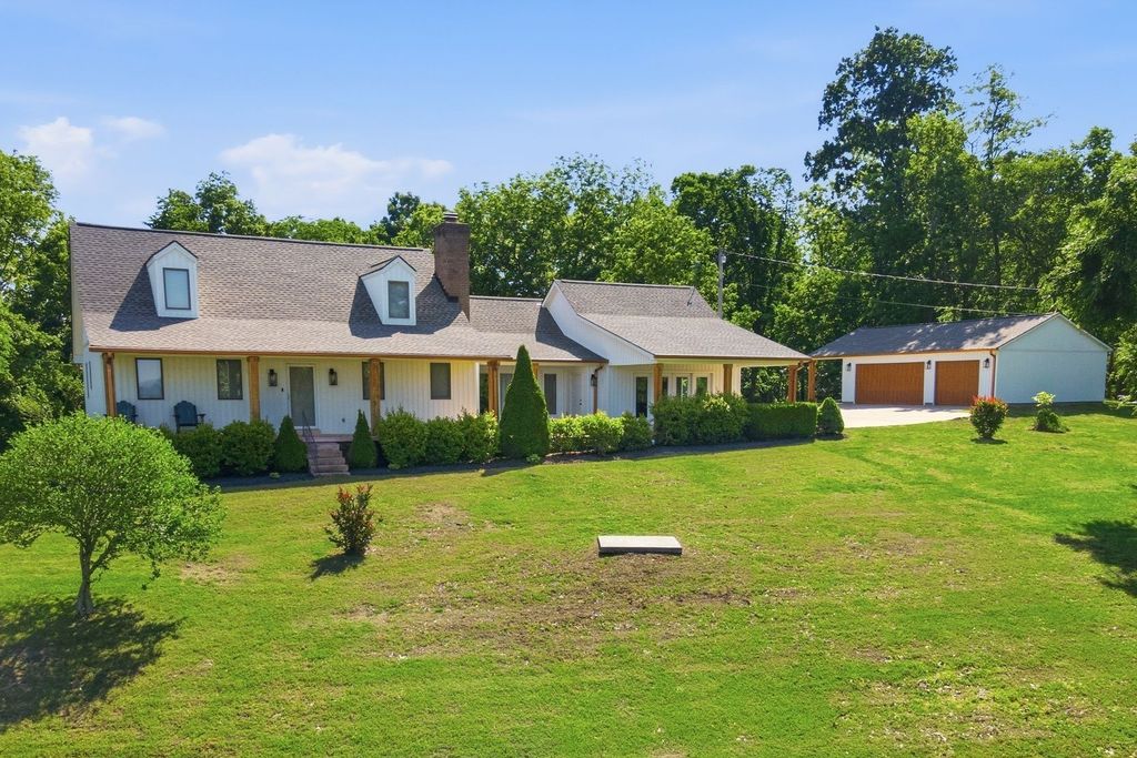 881 Mount Olivet Rd, Columbia