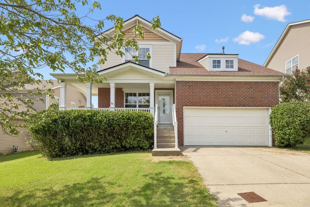 123 Trail Ridge Way, Hendersonville
