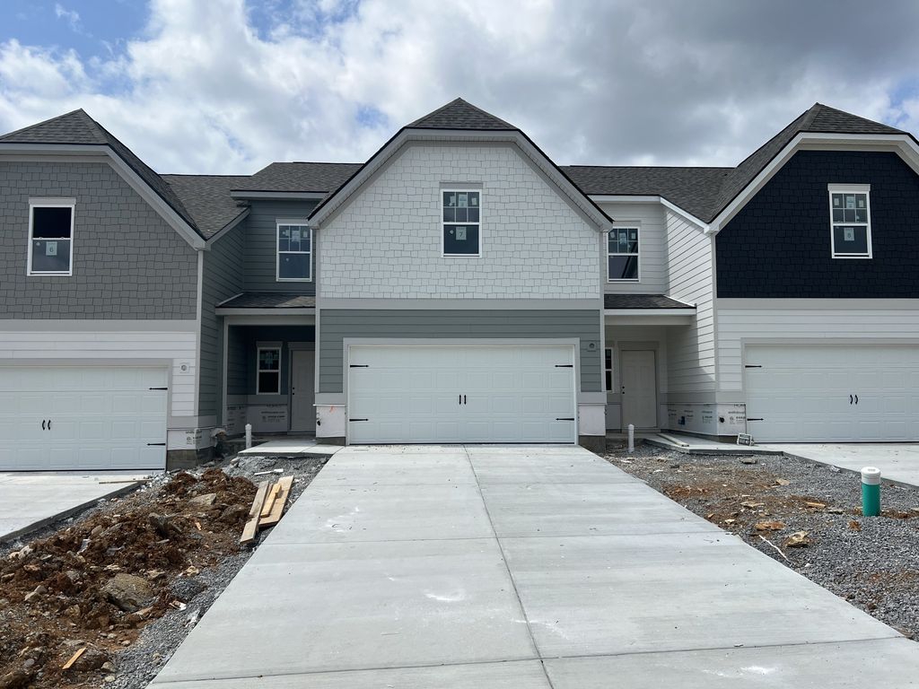 1225 Bronte Dr, Smyrna