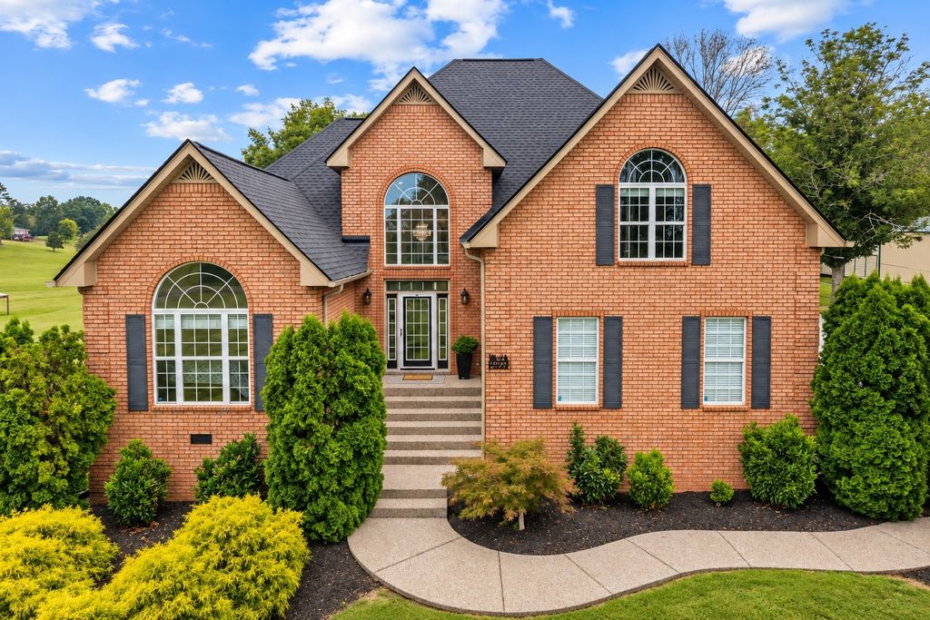 299 Karlee Dr, Lebanon