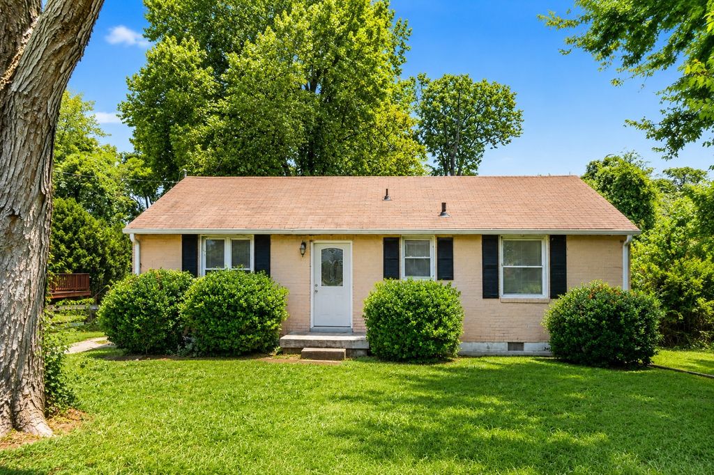 138 Dodge Dr, Nashville