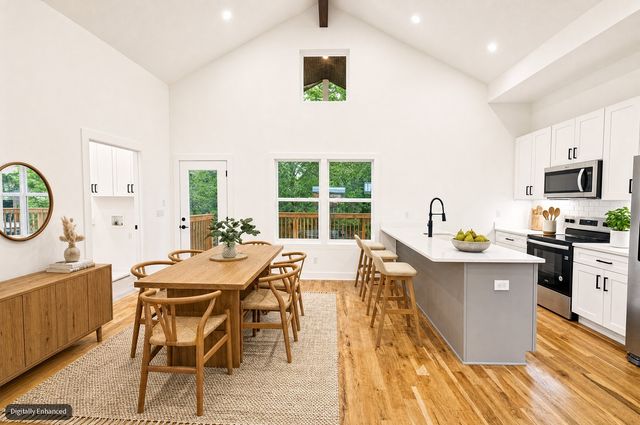 84 Devils Backbone Ln, Manchester