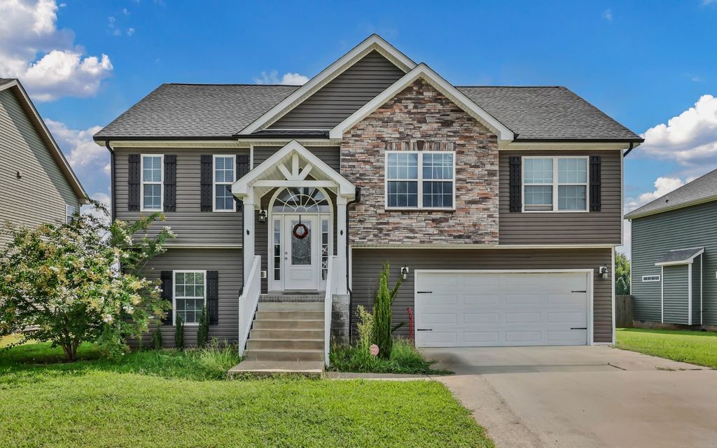 109 Sycamore Hill Drive, Clarksville