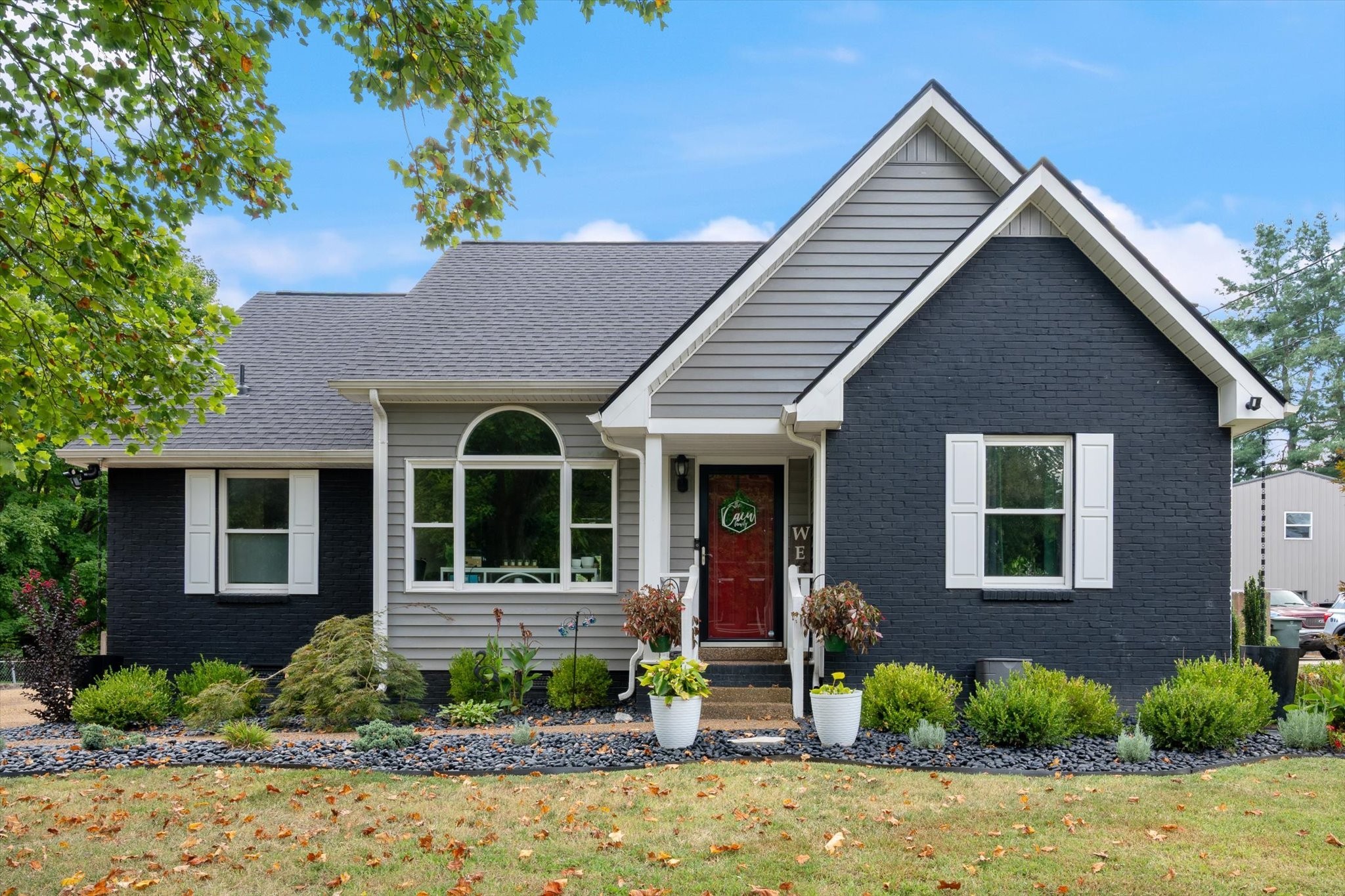Photo for MLS 3526451 in 214 Oakdale Dr White House, TN - 37188