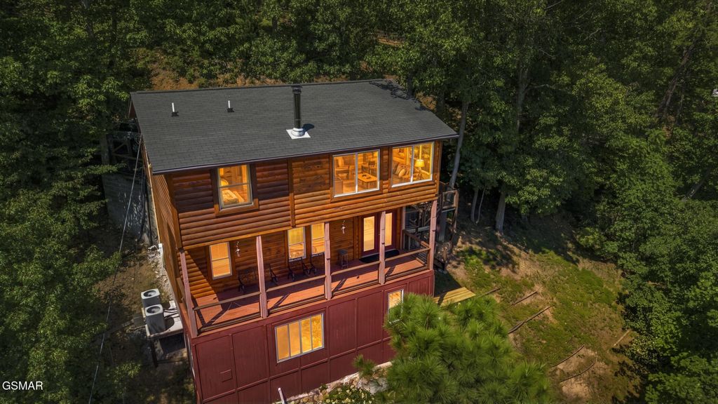 3307 Chinquapin Drive, Sevierville