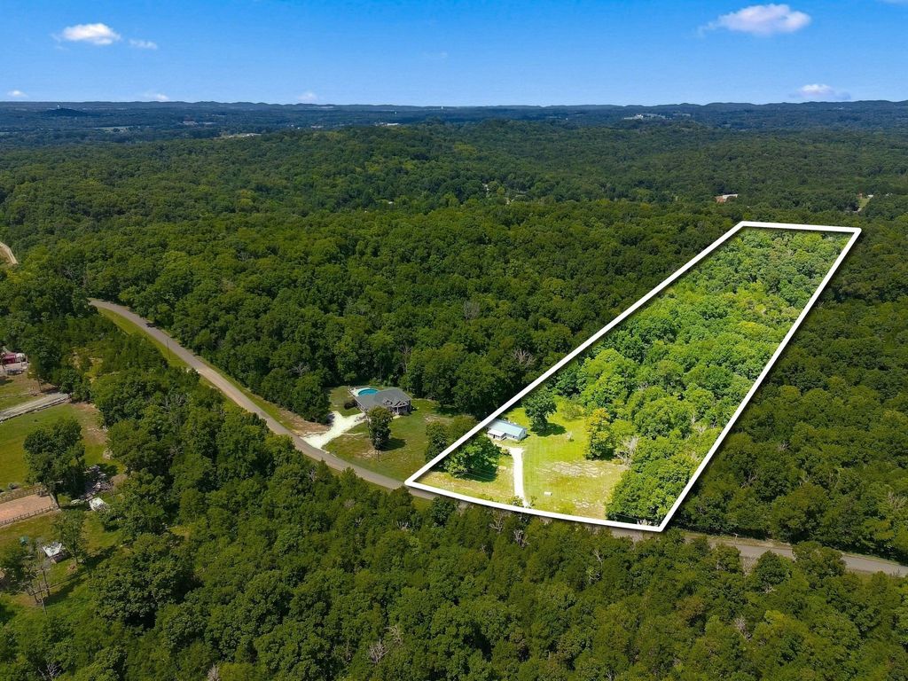 5462 Creek View Rd, Columbia