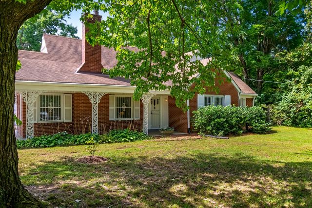 717 Currey Rd, Nashville